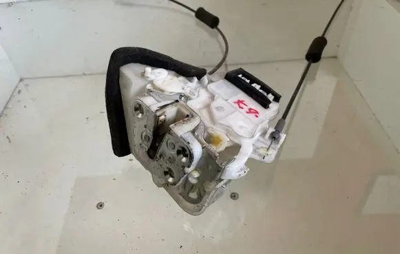 Subaru Forester SH Rear door lock