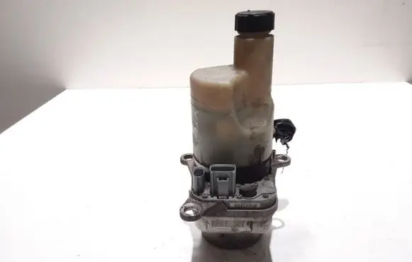 Volvo V50 Power steering pump 5N513K514AE