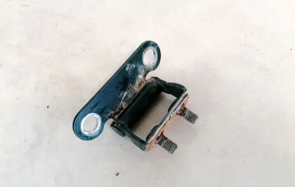 Toyota Corolla E120 E130 Tailgate/trunk/boot hinge