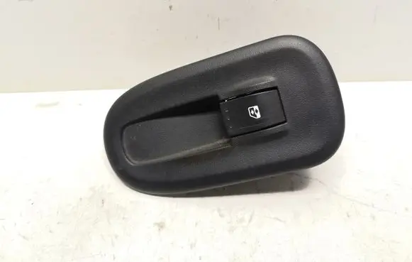 Renault Kangoo II Electric window control switch 8200548968