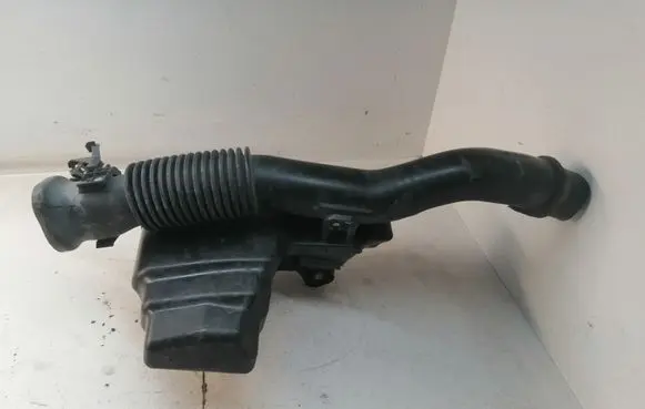 Toyota Prius (XW30) Intake resonator 1789337040