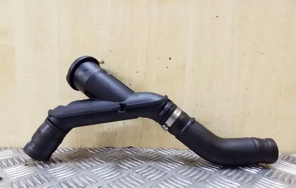 Peugeot 307 Oil fill pipe 9638323780