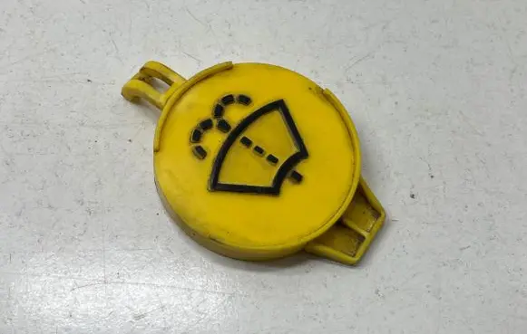 Dodge Durango III Windshield washer fluid reservoir/tank 68617934AA