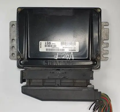 Volvo S40, V40 Engine control unit/module ECU P30614951