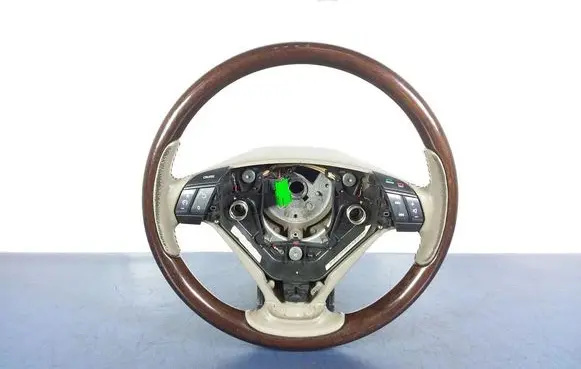 Volvo XC90 Steering wheel 8674668