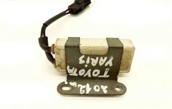 Coolant fan relay