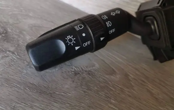 Mazda 3 I Indicator stalk 17D682