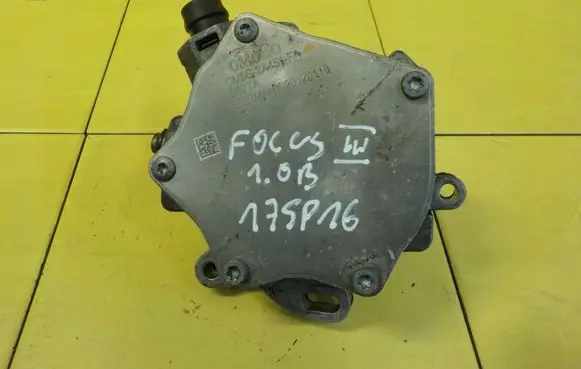 Ford Focus Vacuum pump CM5G2A451FA