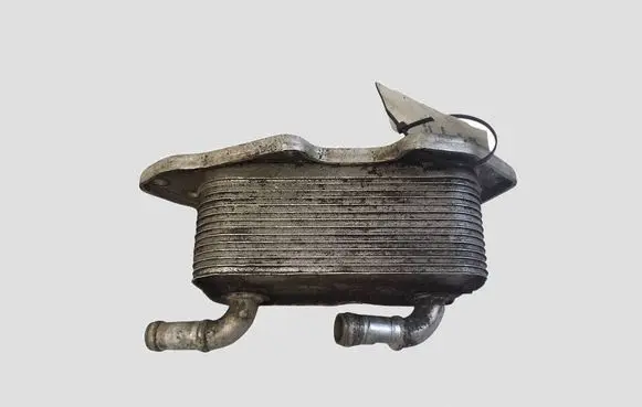 Audi Q5 SQ5 8R Engine oil radiator 06E117021G