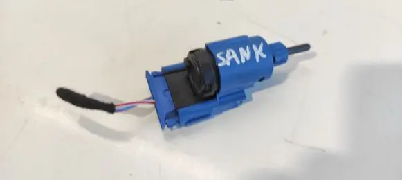 Clutch pedal sensor