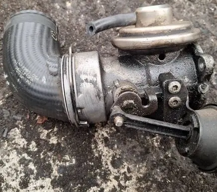 Ford Galaxy EGR valve 038131501aa