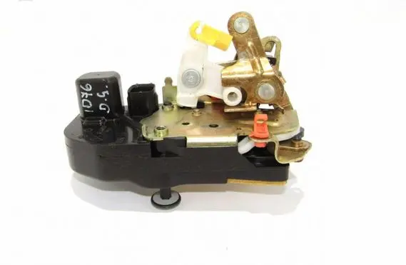 Jeep Commander Rear door lock
