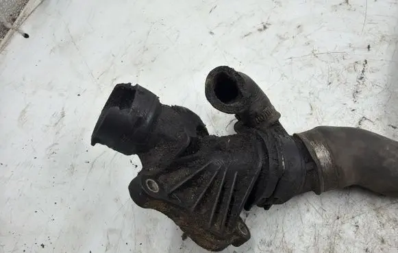 BMW 3 E90 E91 Thermostat/thermostat housing 162837