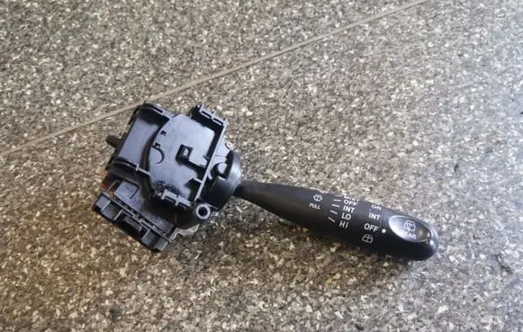 Toyota RAV 4 (XA20) Wiper control stalk 42110173680