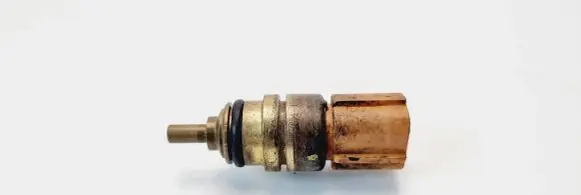 Hyundai Tucson TL Coolant temperature sensor 38010