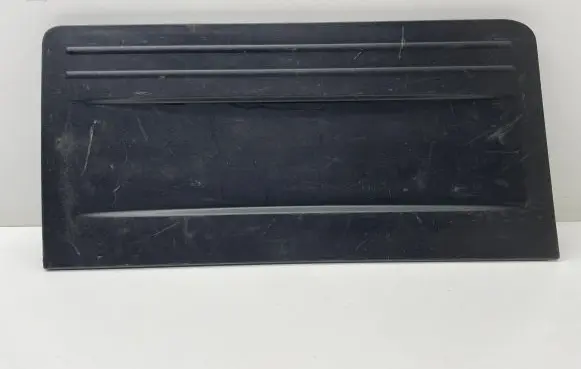 Volkswagen Jetta V Tailgate trim 1K5867462