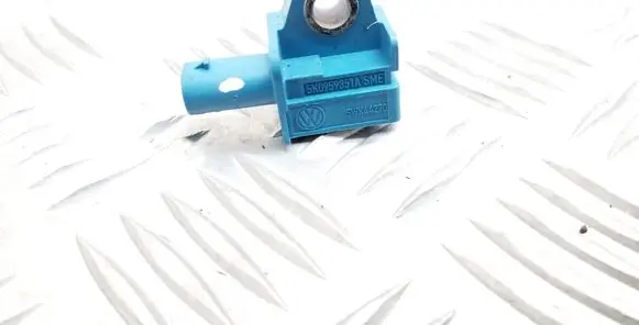 Audi Q3 8U Airbag deployment crash/impact sensor 5K0959351A