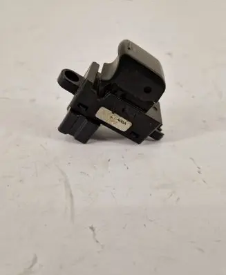 Nissan Pathfinder R51 Electric window control switch 