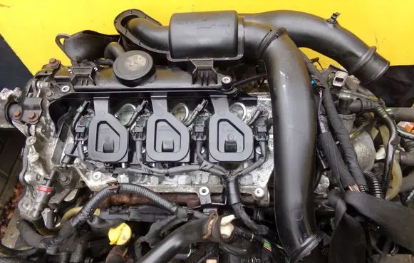 Renault Trafic II (X83) Engine M9R630 5HTR35