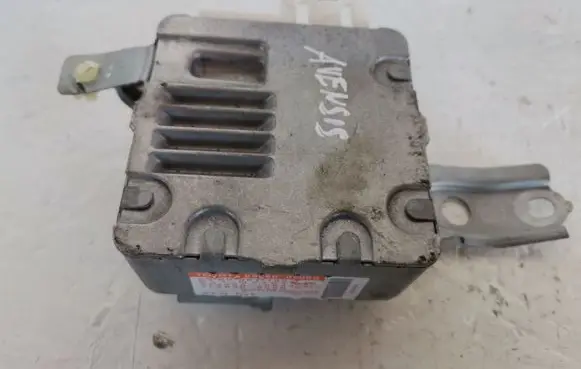 Toyota Avensis T250 Power steering control unit/module 8965005060 6900001155