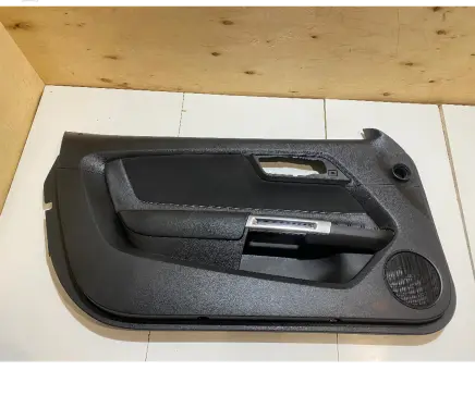 Ford Mustang VI Front door card panel trim JR3B6323943