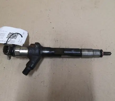 Mazda 6 Fuel injector R2AA13H50 R2AA