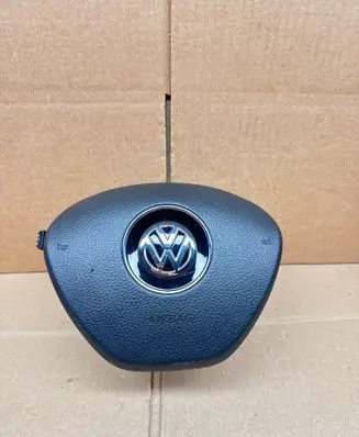 Volkswagen PASSAT B8 Steering wheel airbag 5G0880201C
