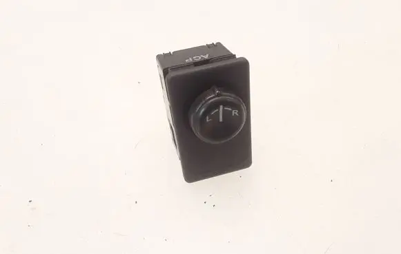 Nissan Almera Tino Wing mirror switch