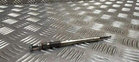 Toyota Avensis T250 Glow plug 198500R020