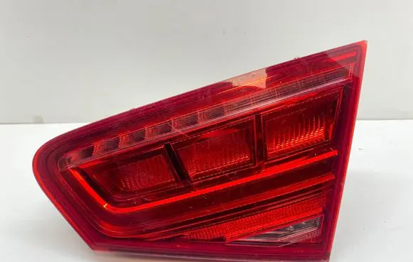 Audi A8 S8 D4 4H Tailgate rear/tail lights 4H0945094