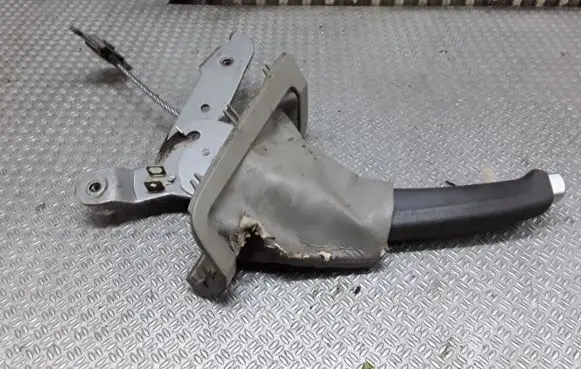 Volvo XC70 Handbrake/parking brake lever assembly 8671403