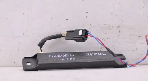 Hyundai ix35 Aerial antenna amplifier 954203K210