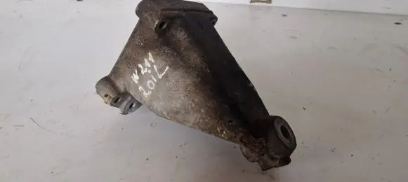 Mercedes-Benz E W211 Engine mount bracket A2712230904