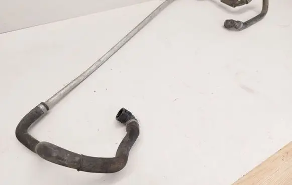 BMW 7 F01 F02 F03 F04 Engine coolant pipe/hose