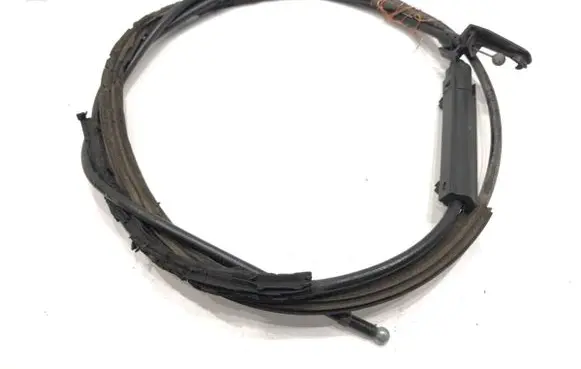 Volkswagen PASSAT B7 Engine bonnet/hood lock release cable