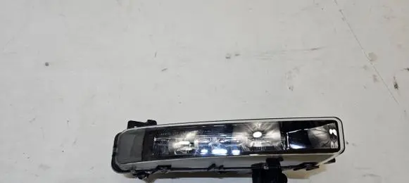 BMW 5 G30 G31 Front fog light 89250243