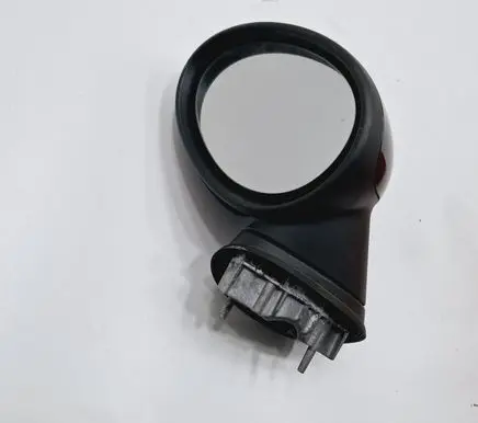 Mini One - Cooper Coupe R56 Front door electric wing mirror