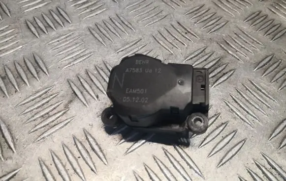 Mercedes-Benz S W220 Intake manifold valve actuator/motor A2208201042 2208201042