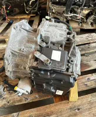 BMW X1 F48 F49 Automatic gearbox 8675221