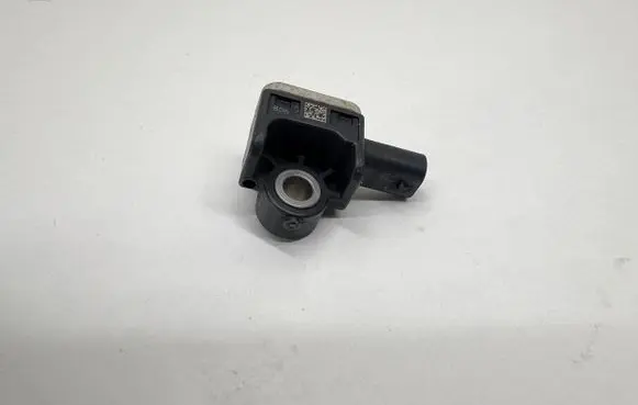 Porsche Panamera (971) Airbag deployment crash/impact sensor 971907656