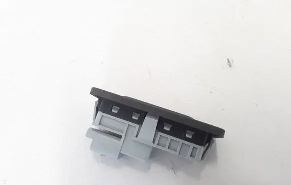 Tailgate opening switch