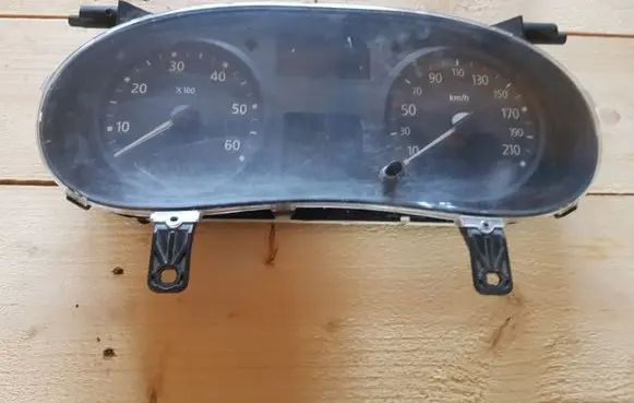 Renault Trafic II (X83) Speedometer (instrument cluster) 8200283194D