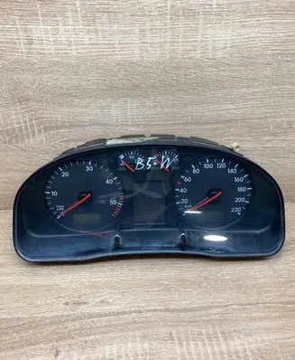 Volkswagen PASSAT B5 Speedometer (instrument cluster) 3B1919860C 110008919