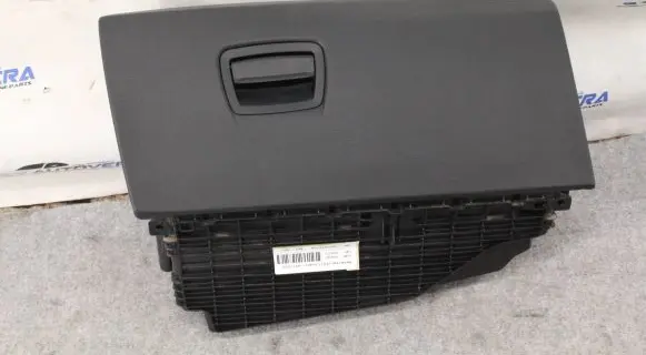 BMW 5 F10 F11 Glove box 9205976 51169205976