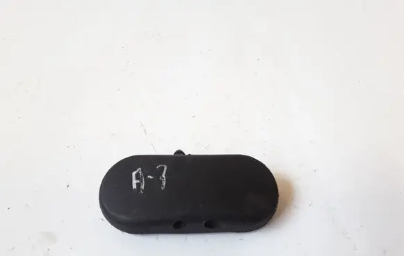 Audi A3 S3 8P Windshield washer spray nozzle 8P0955988