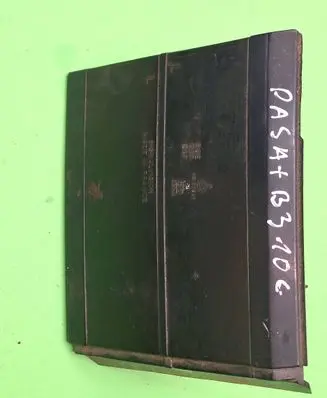 Volkswagen PASSAT B3 Tailgate rear/tail lights 333945107