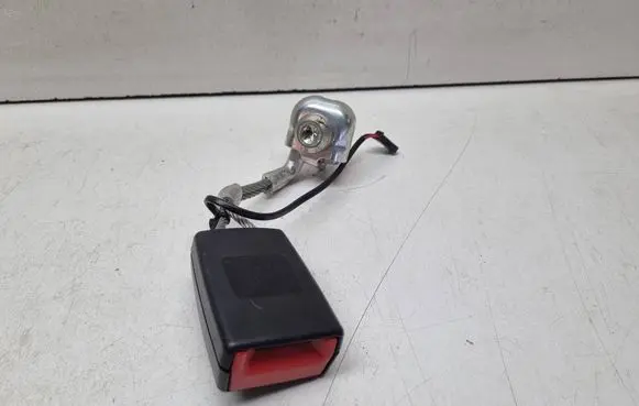 BMW 5 F10 F11 Rear seatbelt buckle 7243274