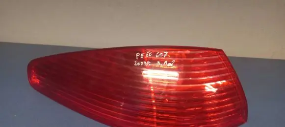 Peugeot 607 Tailgate rear/tail lights 2543G