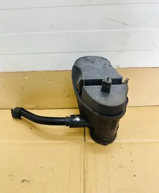 BMW 1 F20 F21 Intake resonator 8513961