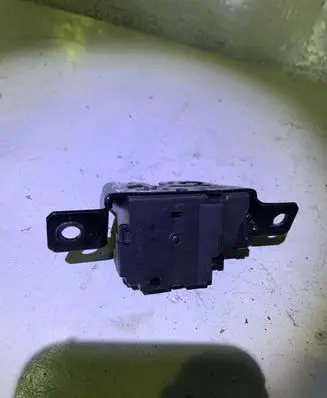 BMW 1 F20 F21 Loading door lock 7248075